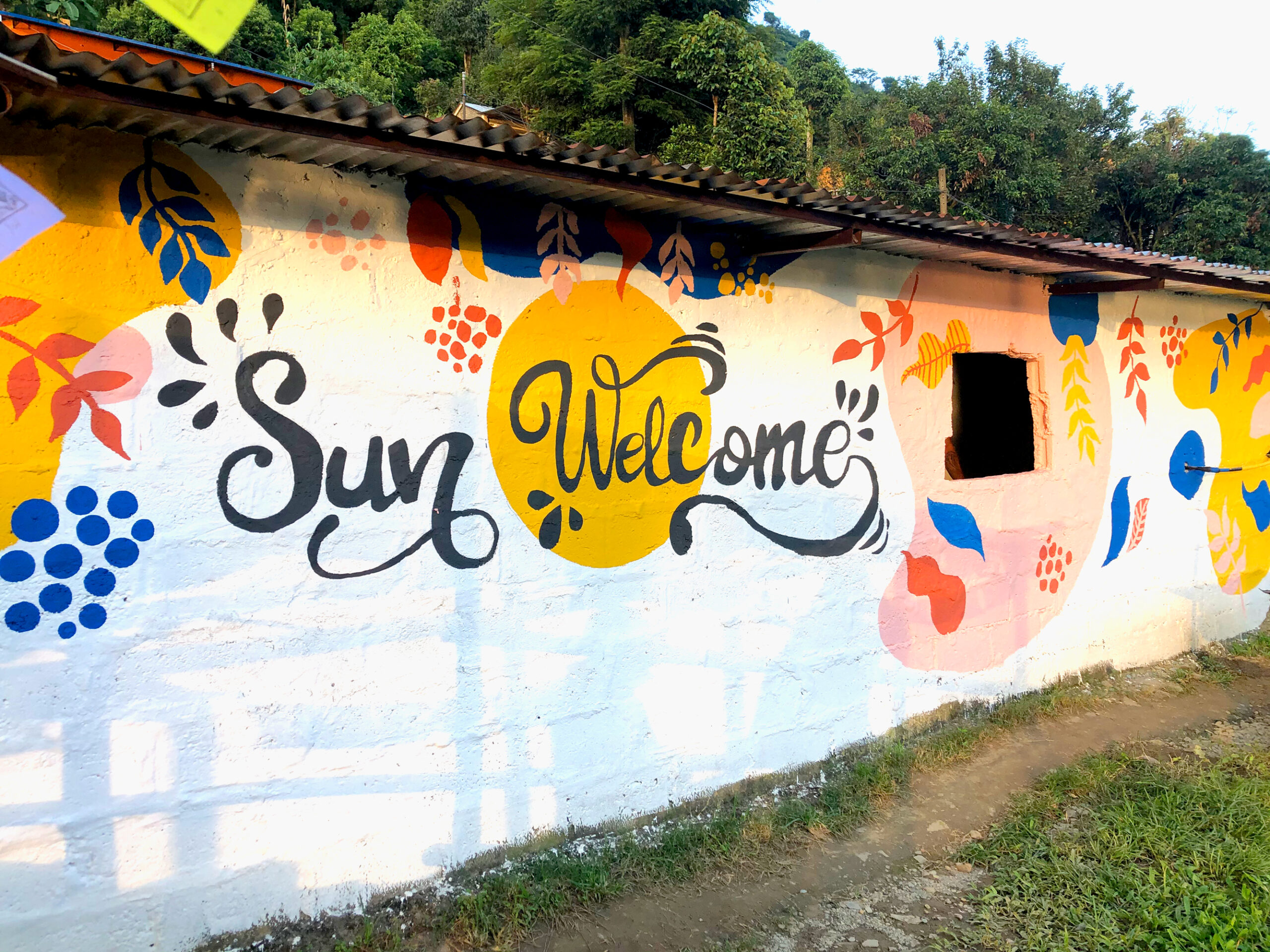 Sun Welcome Wall